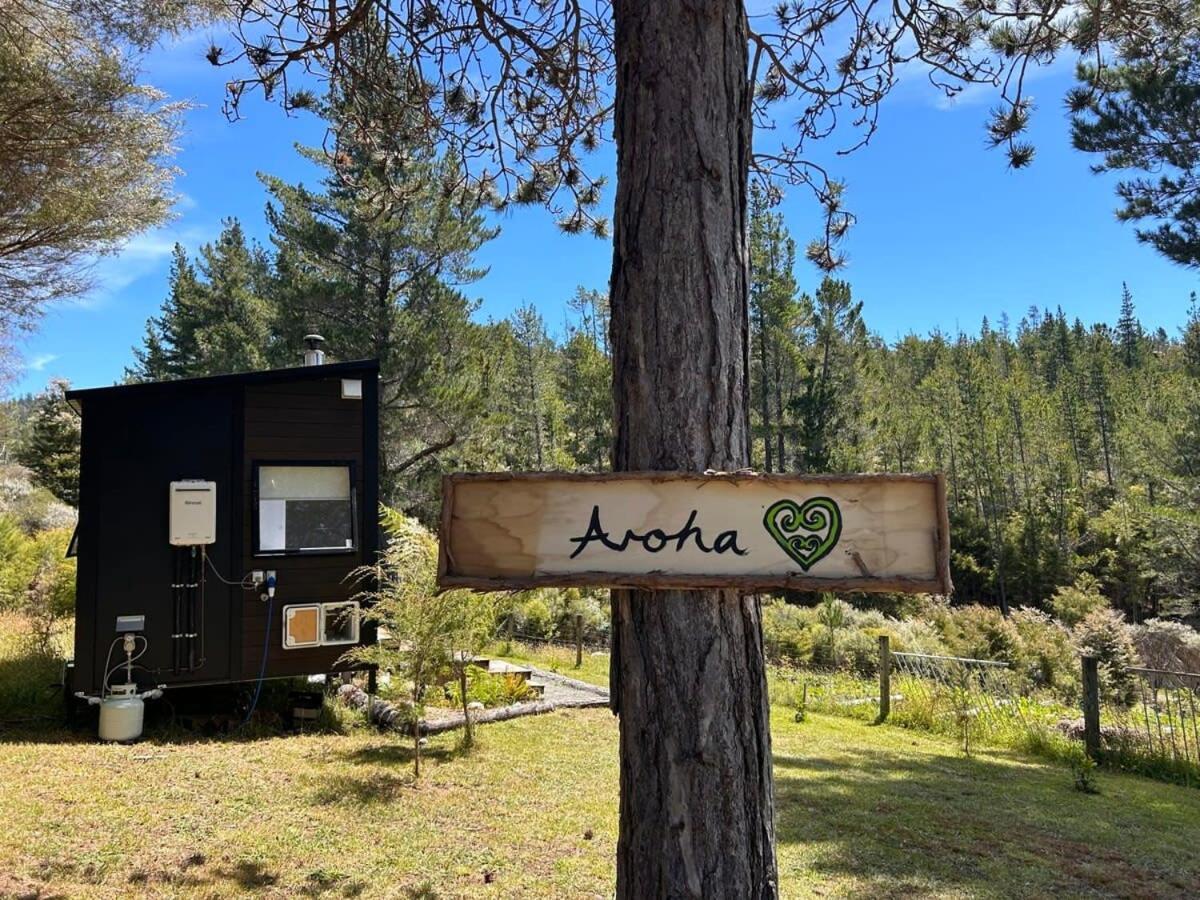 Ruru Tiny House By Tiny Away Villa Rangihaeata Buitenkant foto